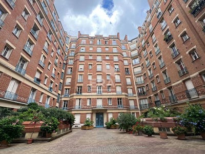 /international/fr/paris-ile-de-france-310100988454/?lang=de