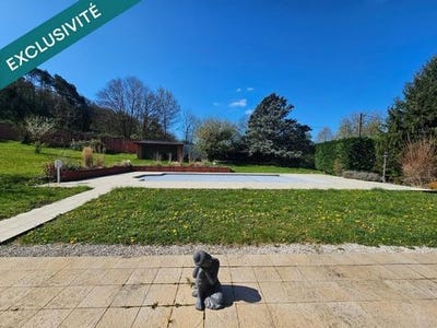 /international/fr/montferrand-le-chateau-franche-comte-310107299392/