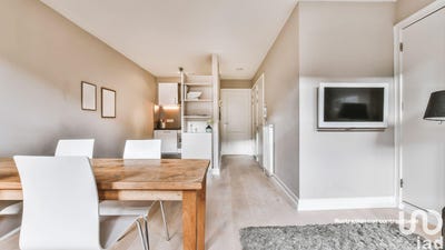 /international/fr/clermont-ferrand-auvergne-310098143272/