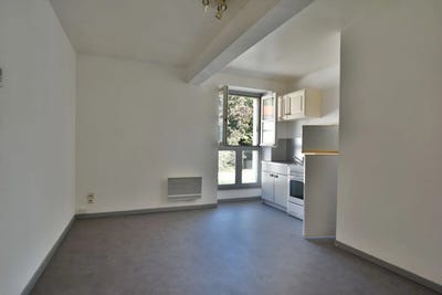 /international/fr/cholet-pays-de-la-loire-310101035437/