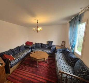 /international/fr/louverne-pays-de-la-loire-120095595424/