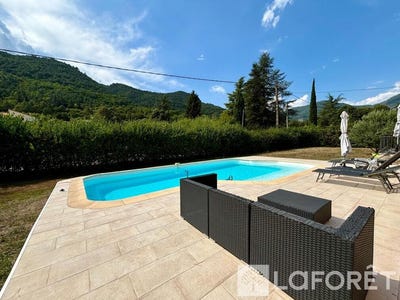 /international/fr/sospel-provence-alpes-cote-d-azur-310099658453/