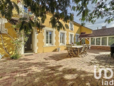 /international/fr/appoigny-burgundy-310099053027/