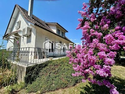 /international/fr/saint-magne-de-castillon-aquitaine-310119484165/