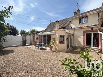 /international/fr/challet-centre-val-de-loire-310100543039/