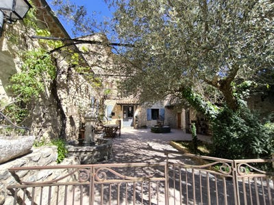 /international/fr/mirmande-rhone-310103244685/
