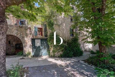 /international/fr/barjac-midi-pyrenees-310108314756/