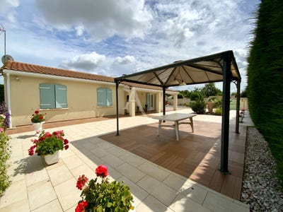 /international/fr/jonzac-charente-310108776158/?lang=fr