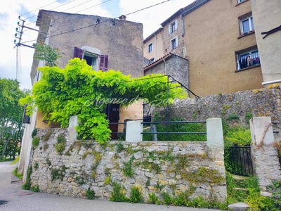 /international/fr/la-verdiere-provence-alpes-cote-d-azur-310098872836/