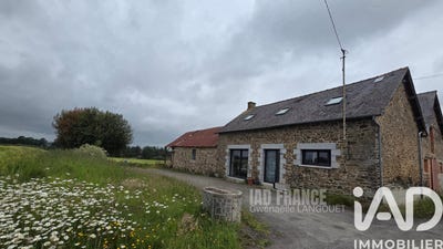 /international/fr/la-chapelle-fleurigne-brittany-310108402082/