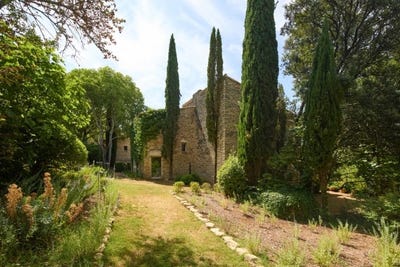 /international/fr/menerbes-provence-alpes-cote-d-azur-310108863448/