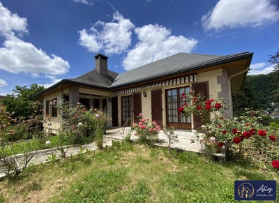 /international/fr/bort-les-orgues-limousin-310100458895/?lang=fr