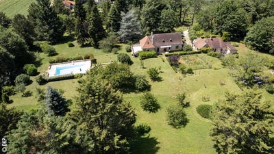 /international/fr/gourdon-midi-pyrenees-310106628203/