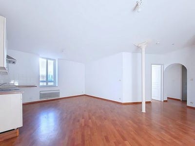 /international/fr/alenya-languedoc-roussillon-310105369366/