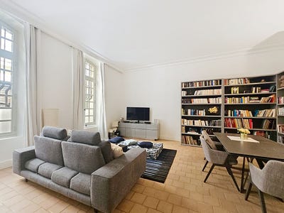 /international/fr/avignon-provence-alpes-cote-d-azur-310101275954/?lang=en