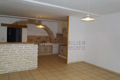 /international/fr/saint-remy-de-provence-provence-alpes-cote-d-azur-310110094045/