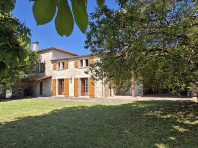 /international/fr/courcome-charente-310100106511/?lang=zh-cn