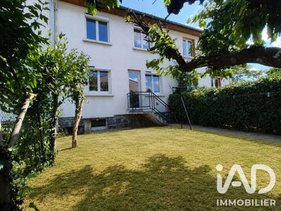 /international/fr/riom-auvergne-310108373577/