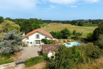 /international/fr/amou-aquitaine-310109176484/?lang=pt