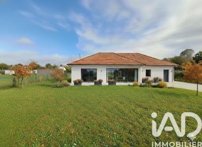 /international/fr/aujac-charente-310108183168/