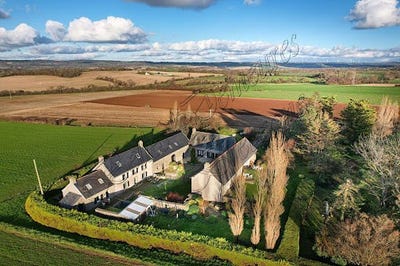 /international/fr/locronan-brittany-120088736070/