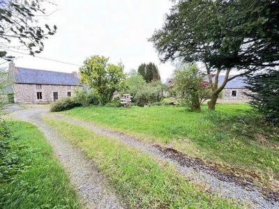 /international/fr/la-chapelle-neuve-brittany-310108762592/?lang=fr