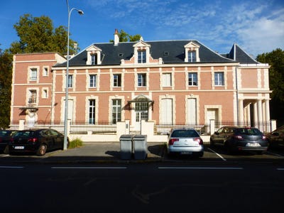 /international/fr/pont-sainte-maxence-picardie-120088749816/
