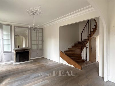 /international/fr/chambourcy-ile-de-france-310098736422/