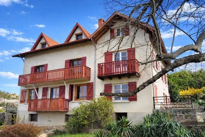 /international/fr/vollore-ville-auvergne-310107973077/