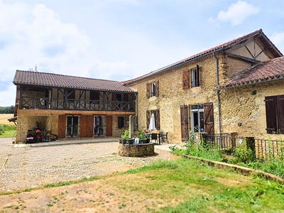 /international/fr/montesquiou-midi-pyrenees-310108944285/