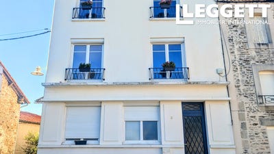 /international/fr/chalus-auvergne-310101440508/?lang=en
