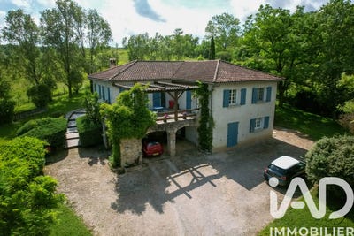 /international/fr/villefranche-de-rouergue-midi-pyrenees-310105243986/