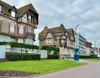 /international/fr/cabourg-la-basse-normandie-310097272584/
