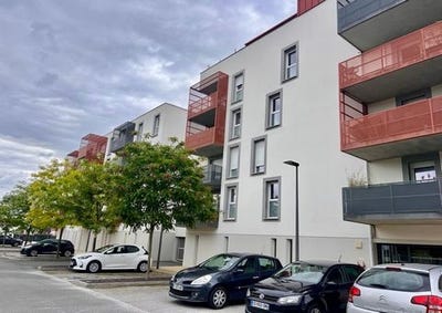 /international/fr/pau-aquitaine-310099625639/
