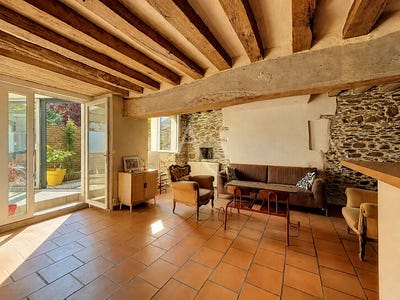 /international/fr/angers-pays-de-la-loire-310108778637/