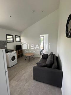 /international/fr/sainte-luce-rhone-310108006961/