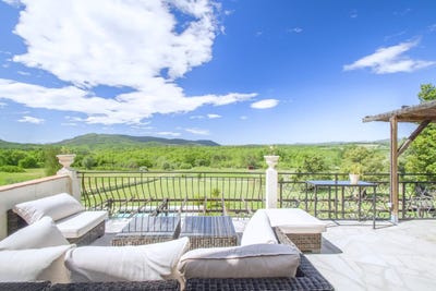 /international/fr/fayence-provence-alpes-cote-d-azur-310110352328/