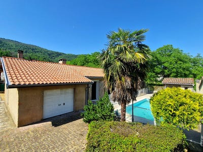 /international/fr/fougax-et-barrineuf-midi-pyrenees-310108974160/