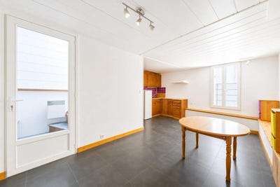 /international/fr/pezenas-languedoc-roussillon-310107838723/