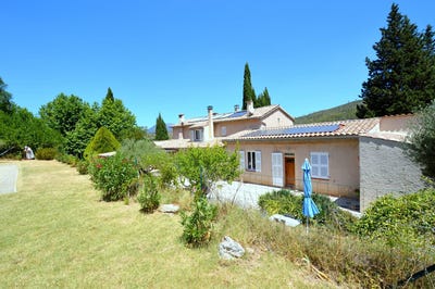 /international/fr/correns-provence-alpes-cote-d-azur-120088724839/