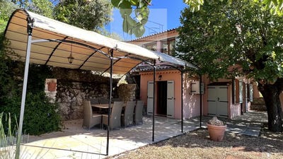 /international/fr/claviers-provence-alpes-cote-d-azur-120088323246/