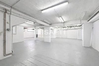 /international/fr/cholet-pays-de-la-loire-310104862930/