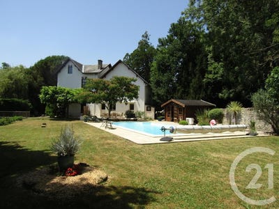 /international/fr/brioux-sur-boutonne-charente-310109043782/?lang=id