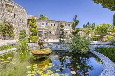/international/fr/grignan-hh-15979723-grignan-rhone-310103444548/