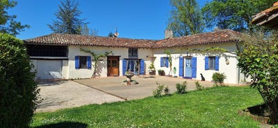 /international/fr/simorre-midi-pyrenees-310108790897/?lang=it