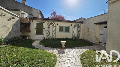 /international/fr/cognac-charente-310106821815/