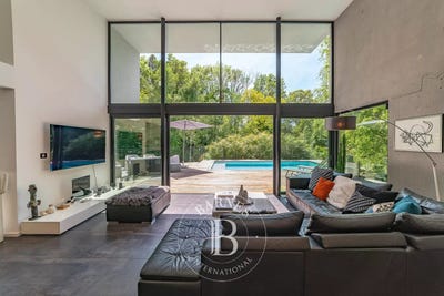 /international/fr/thonon-les-bains-rhone-310098388161/