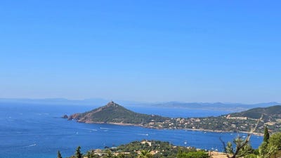 /international/fr/saint-raphael-provence-alpes-cote-d-azur-310104134081/