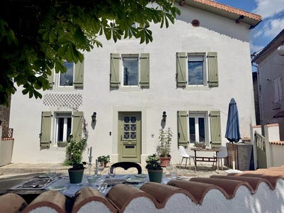 /international/fr/puivert-languedoc-roussillon-310107648893/