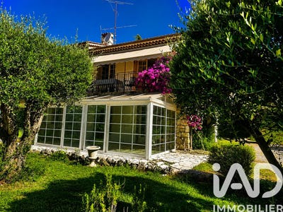 /international/fr/pegomas-provence-alpes-cote-d-azur-310108756674/